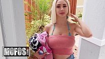 Phim sex mới của Skylar Vox vừa được phát hành