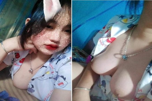 Vú khổng lồ nhỏ bé mút thích phải bóp